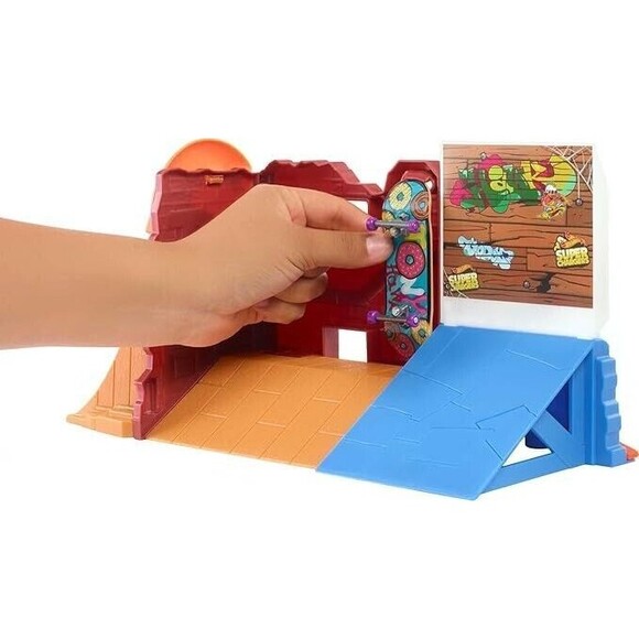 Hot Wheels Skate 10-Pack + Donut Skatepark Playset - Finger Boards - HTP59 HGT92 - Picture 10 of 11